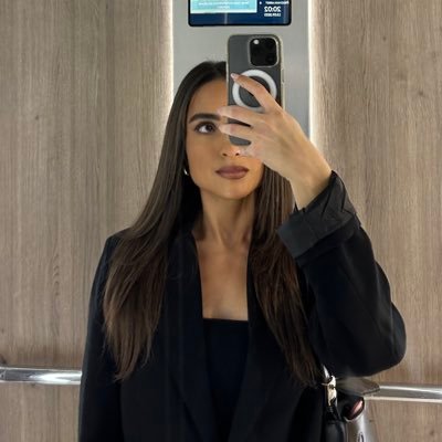 inesnpe's profile picture. pas ta collègue