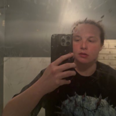 fantomregret's profile picture. 