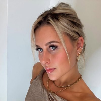 sydneytaylorr03's profile picture. single