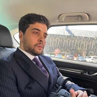 yoezhari's profile picture. Quietly solving global crises... that we may or may not have started.