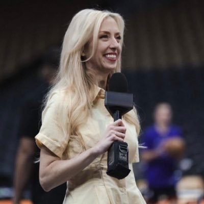 LindsayDunnTV's profile picture. Cohost & reporter @offtherosterpod Sports & Music Journalist WNBA & NBA correspondent Cohost @6ixinningpod Sidelines for @raptors905