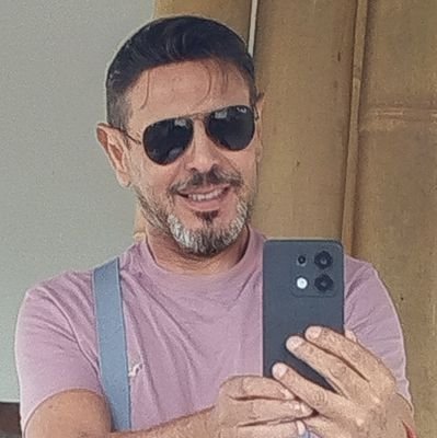 PabloEm03875281's profile picture. Lic en Ciencias Políticas, agricultor, en la consulta digo NO a todas las preguntas!