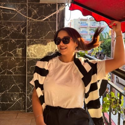 rabiiisshrz's profile picture. الله