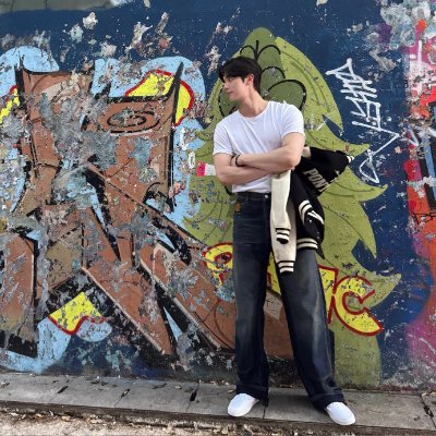 TaeTaengie's profile picture. philocalist |
Generasi 90'an💜