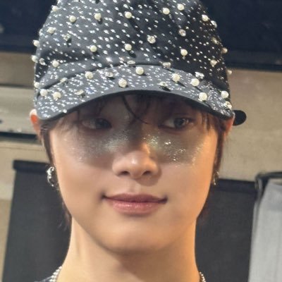 mamilodoeric's profile picture. eu e o taesan escutando mcr numa quinta feira a noite.