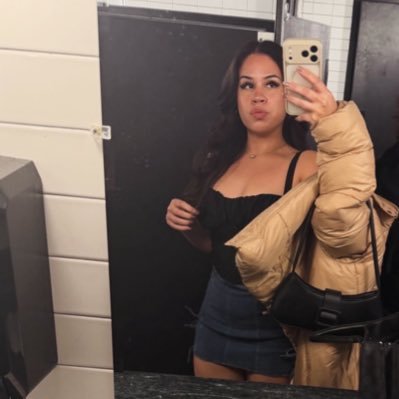 kaylaelise__'s profile picture. 