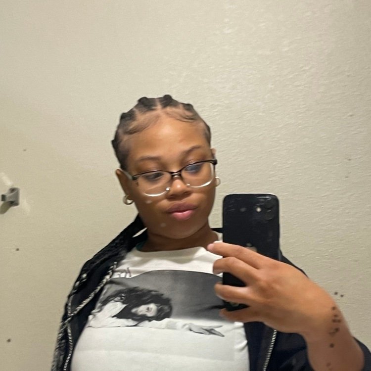 mrssjrixhh's profile picture. 