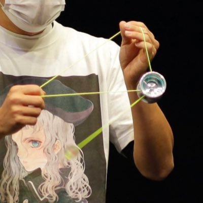 yoyoperformer's profile picture. ヨーヨーの全国、ヨーロッパ、世界チャンピオンに複数回なりました。ジャグリングの全国大会も決勝に行きました。ジャグリングの学生大会も優勝しました。 photo by @iosndayo