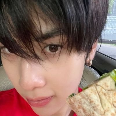 yaazyazwtf's profile picture. 🖌 𝅄 𖹭 A diary of Star & Sky / Dabao