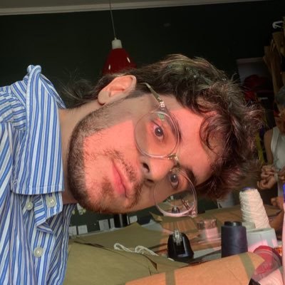 mauadgui's profile picture. https://t.co/uiZZ8EZvAM for drags