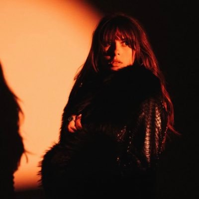 TheMindOfPistol's profile picture. 𝑀𝑒𝑚𝑜𝑟𝑖𝑒𝑠 𝑠𝑡𝑎𝑛𝑑 𝑜𝑛 𝑡𝘩𝑒 𝑝𝑎𝑔𝑒 𝑖𝑛 𝑐𝑙𝑜𝑠𝑒 𝑝𝑟𝑜𝑥𝑖𝑚𝑖𝑡𝑦 𝑡𝑜 𝑚𝑒. 𝐼 𝑤𝑎𝑛𝑡 𝑡𝑜 𝑑𝑟𝑜𝑤𝑛 𝑡𝘩𝑒𝑚. || Writer.||