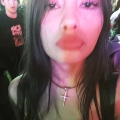 vivadeftons's profile picture. 