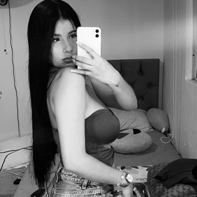 vaaaaallllk's profile picture. 