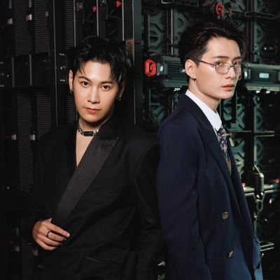 tess_aquarian's profile picture. ❤️🦁🐢❤️
KristSingto ,LYKN /Yuyu/ Gemini Fourth/Peraya