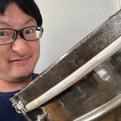 QIl1WSgFaN99132's profile picture. 元教師！！ドラム歴29年のオジサンです！使ったお金は1000万超え！「ドラム1000万円おじさん」というブログ、YouTubeもやってます笑 ロックドラム検定６級もってます。