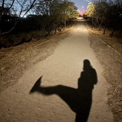 FabiolaOcampoR's profile picture. Vine aquí a desahogarme. Amante de la música, el mar, la poesía y de momentos intangibles. Hablo poco, siento mucho. Soy de agua. #Journalist