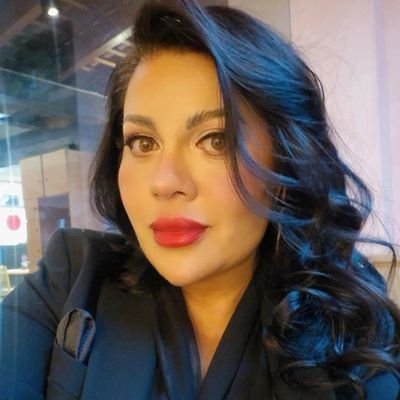 Mcinigo's profile picture. Reina de manifestación 👸🏻, la favorita de Dios..