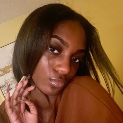 undercoverbaeee's profile picture. |London • Hey gworl!🗝️• I write chenford fics • bi• #timbradford • ARIES ♈️ • ✊🏾 #BLM • BARDI 🦚| #FREEPALESTINE 🇵🇸