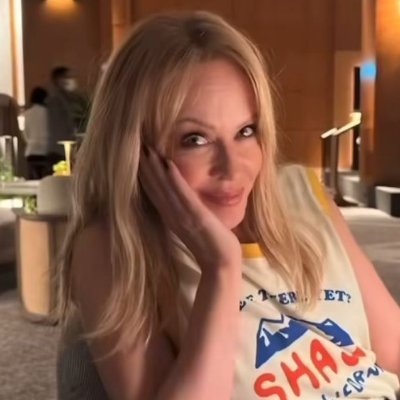 twiceblunt's profile picture. la disco a besoin de vous