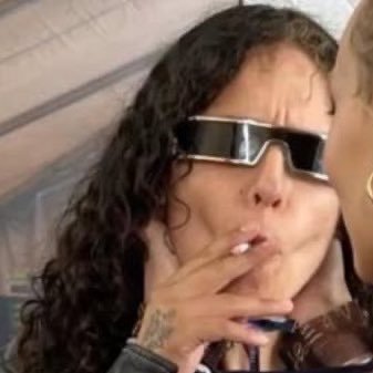 irlgregorsamsa's profile picture. من المية للمية