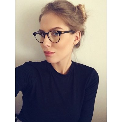 MelVillena51200's profile picture. I’m looking for someone who can communicate with sincerity—
a like-minded person, a friendly and loyal soul who is willing to build a long-term, meaningful rela