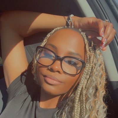 Awnagrace101's profile picture. Wifey • Mama • Licensed Esthetician • Certified Lash Tech • Wine & Coffee Obsessed • Beach Babe  • YAH • Mental Health Matters 🍁