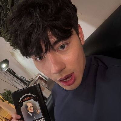 Jin1116140's profile picture. 