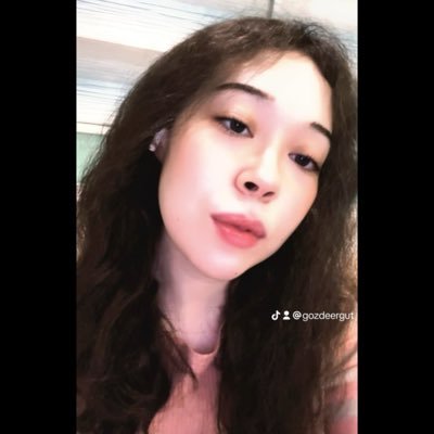 gozdeergut's profile picture. 