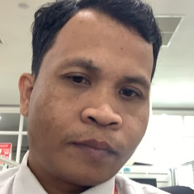 PheangSat's profile picture. Hello Everyone help follow my account i need 5000000 Impression