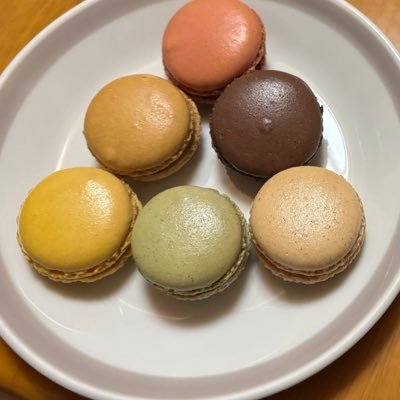 BazelDedededen's profile picture. 