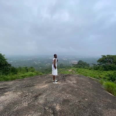 FundzInveztor's profile picture. Living with intention,guided by biophilia-the instinctive bond between humans and the natural world. Music,Trap,Meme,Fashion #WizkidFC #OAU #Biophilia #FactOnly