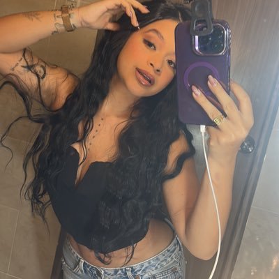 lauracharriss's profile picture. 🧠 🔱