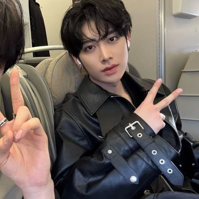 Mattymccm's profile picture. The eternally forevermore and a day Mattyboi McCormick of bondnextdoor of clowncerb. Always? Always. Back to You, that is.