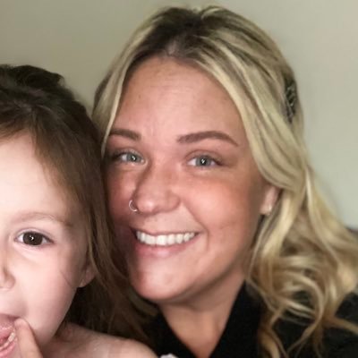 1ind5eygr4y's profile picture. 