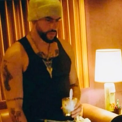 Fallspice_latte's profile picture. Love ❤️ Music🎧🎼,Loyalty King 👑,New York☃️❄️🌨️,☃️Christmas🎄,Gay🏳️‍🌈,He/Him•Pumpkin Pie 🥧•Coffee ☕️•Winter🌨️•☔️Rainy Days🌧️•22🎂🎊🎉•SUSHI 🍱•