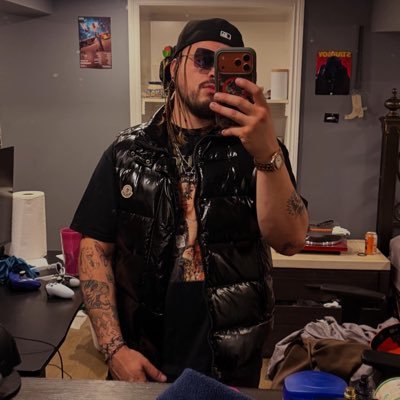 ur_girls_house's profile picture. Professional baddie fumbler. 🇸🇻GREY 59. NORTHSIDE SHAWTY SESH