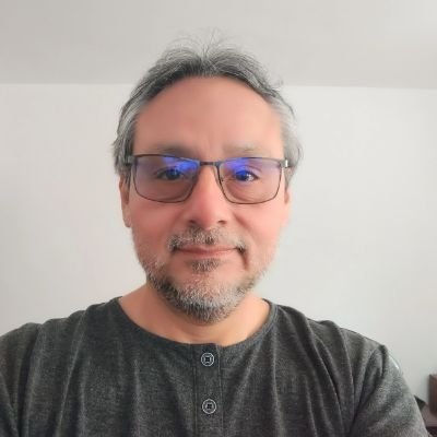 mikemantillaTB's profile picture. Chino literario. A pesar de que la oscuridad puede parecer perpetua, siempre hay una luz al final del camino.