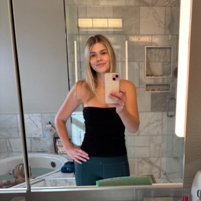 Kate_L_Mosso's profile picture. Former FOX TV reporter turned Crypto Reporter. Help me fund my work in BC production with $BSV 12Xxo9M6xZ3nJQRstoPSK53u9NfecNu3Gh handcash: $katemosso