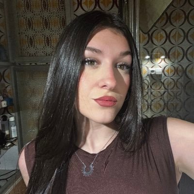 Aitanavilladaa's profile picture. 🫀vs🧠