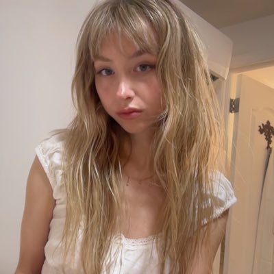 lil404error's profile picture. powerful user and trusted confidante