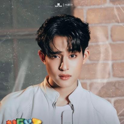 thenoircatk's profile picture. most of the time i am a UNIT but still love the man on Saturn 💕