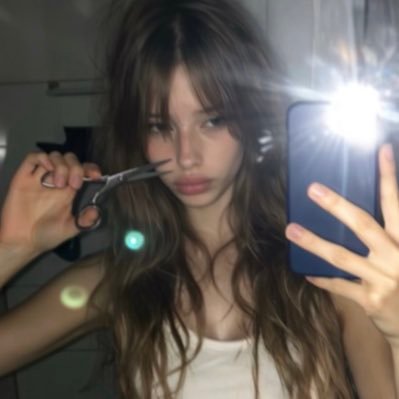 fawnlvrs's profile picture. satosugu soldier. byler believer. 𓂃𓍢ִ໋ ⋆ 153/130