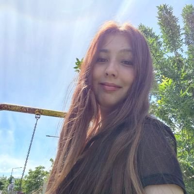 sashuaguirre's profile picture. tengo haditas🧚🏻‍♀️✨

 toti me hizo un corazón y me guiño el ojo

ig:sashuaguirre

ttt🏹