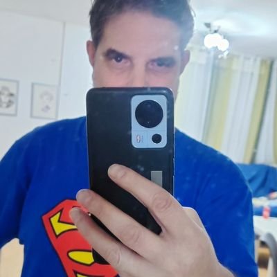 espantalloamigo's profile picture. Psicología + friKismos + retranKa mode =  🎸   ✏️   🥋   🐾   
@UniversidadeUSC
FB 🟢 DM 🚫