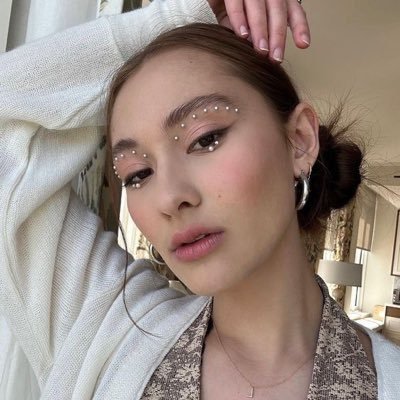 fourclaren's profile picture. movies and car number four. || free 🇵🇸