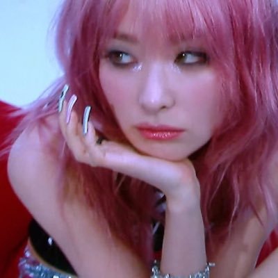 tydyong's profile picture. have you ever seen me without this stupid hat on? that’s weird