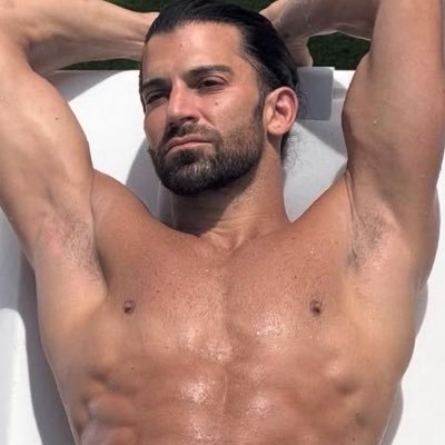 TuxMadeWithLuxe's profile picture. parody of @MrStoneWWE