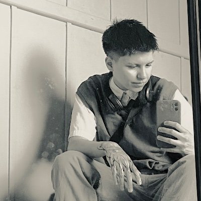 wtfkaira's profile picture. Èsù.