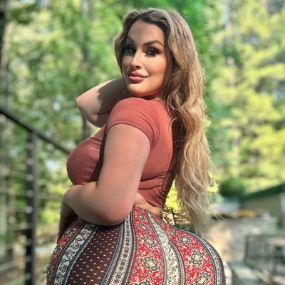 Laysmooth1's profile picture. welcm here