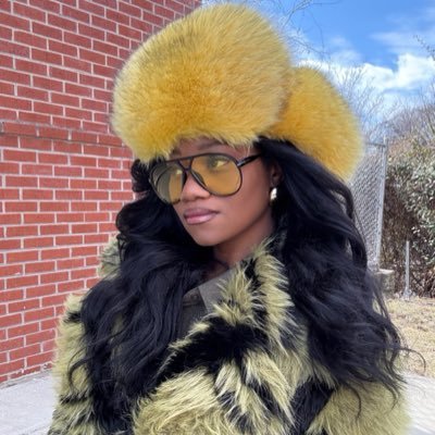 joyflashnflair's profile picture. is this thing ON? anything tweeted before 2025 was not me. #BlackWomenInTech 💅🏼 Style ✖️Fashion 🎼 MusicConnoisseur ✨ITSM 👩🏾‍💻 B.A.P.S 👑